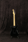 
                            Fekete-fehér Strat